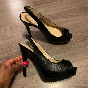 Guess peeptoe slingback pumps